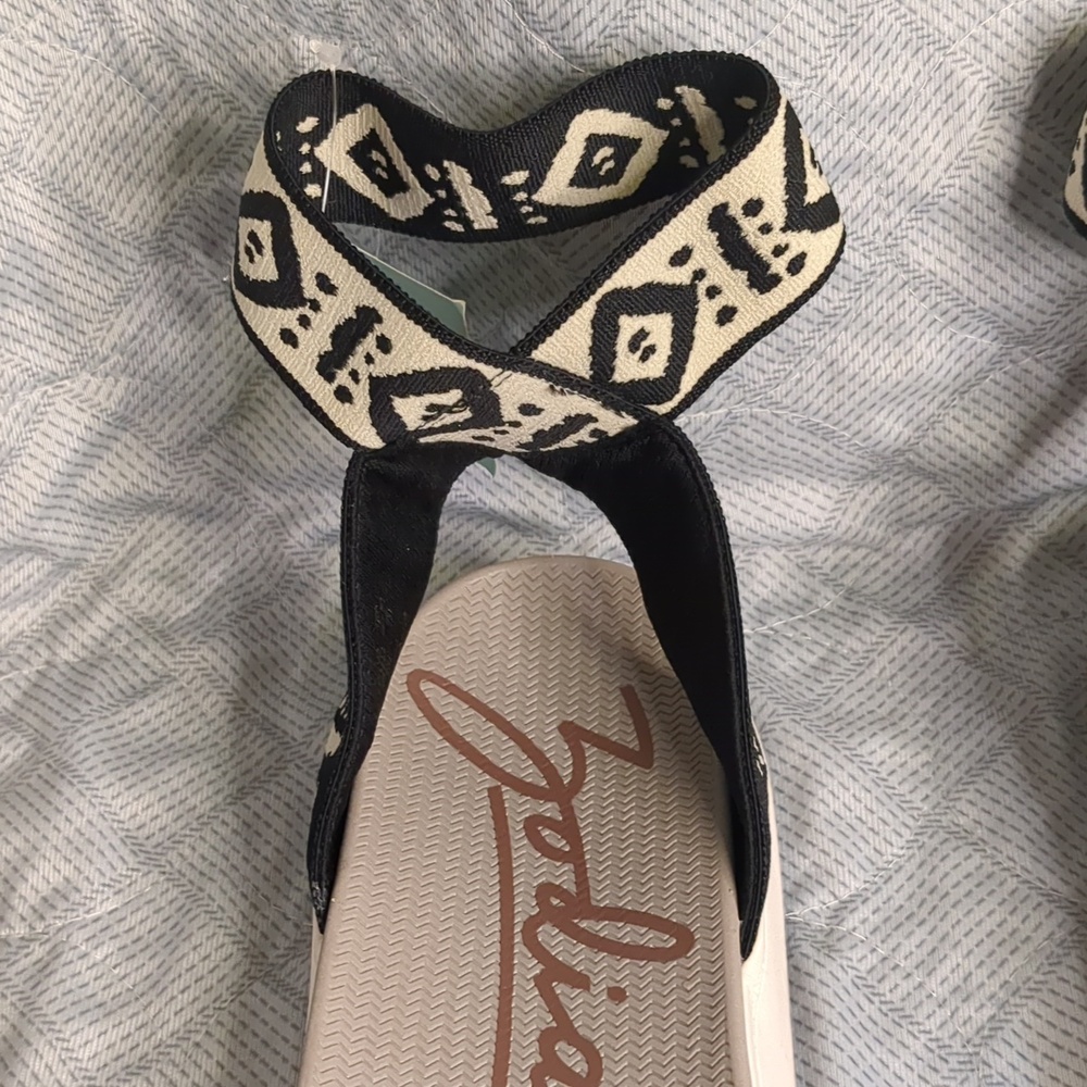 Nordstrom Black and Cream Strap Sandals with Patterned Ankle Band - Picture 12 of 16